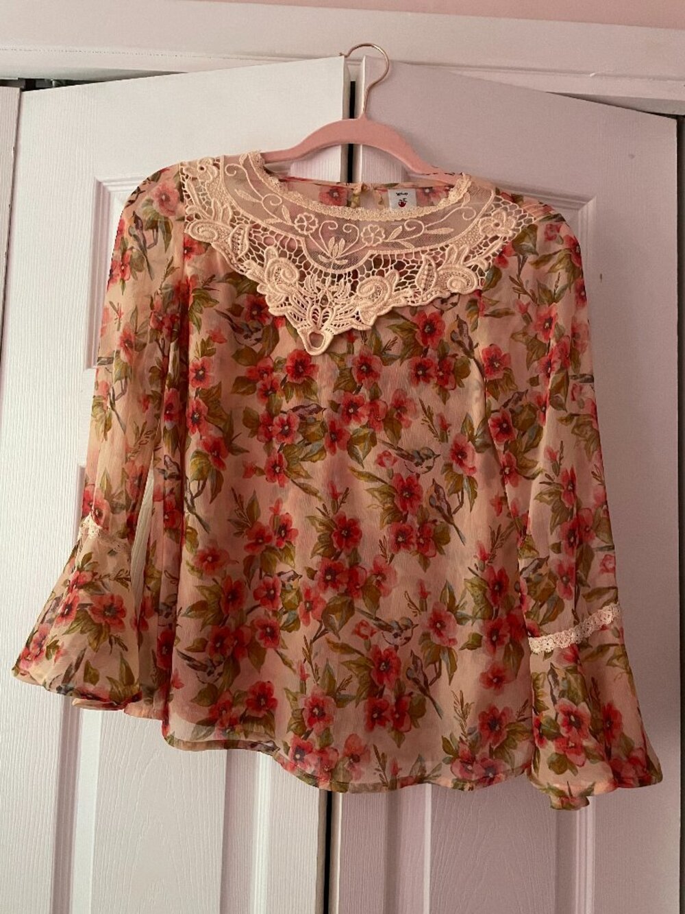 Disney LC Lauren Conrad Floral Lace Bell Sleeve Blouse XS